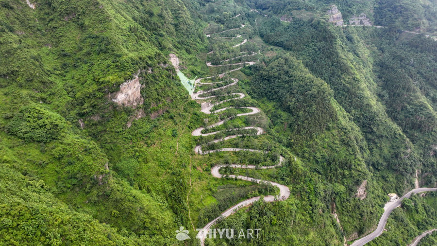 贵州晴隆二十四道拐公路 9