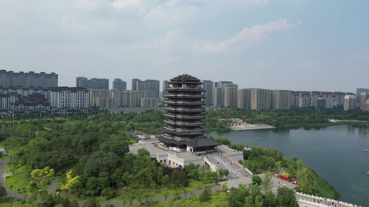 航拍山东淄博齐盛湖公园海岱楼 