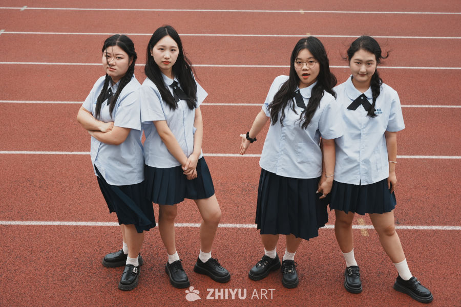 青春校园：奔跑的少女们