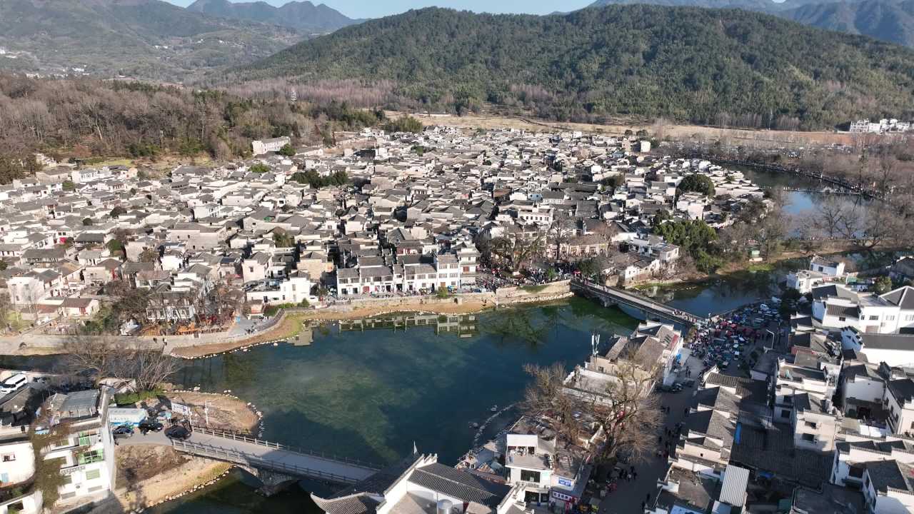 航拍安徽宏村风光 3