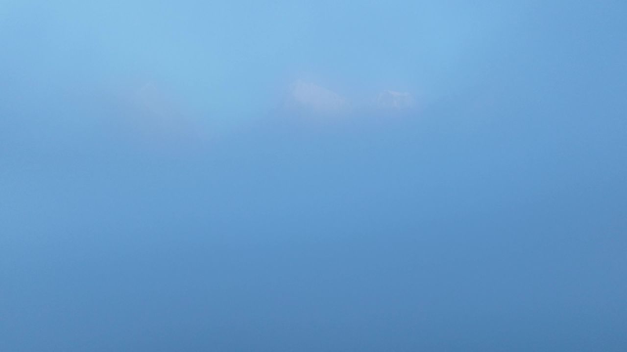 航拍库拉岗日雪山