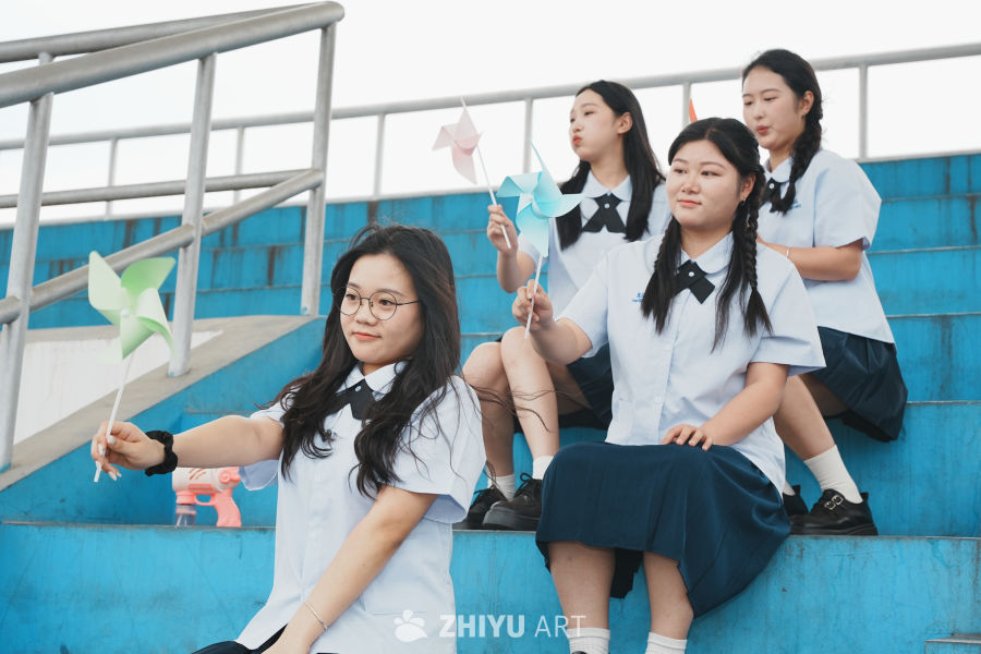 青春校园风车时光