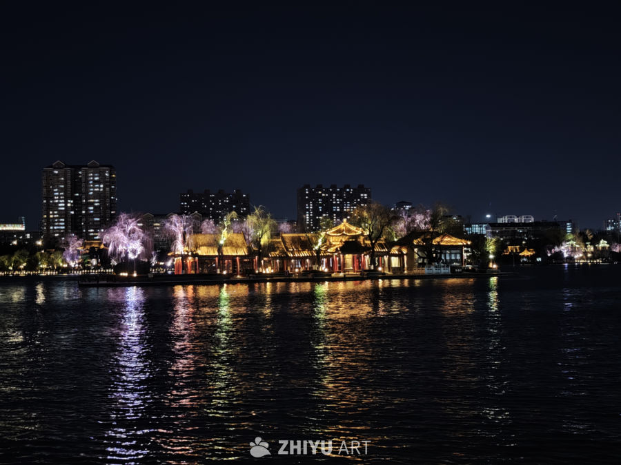 夜幕下的水乡灯火