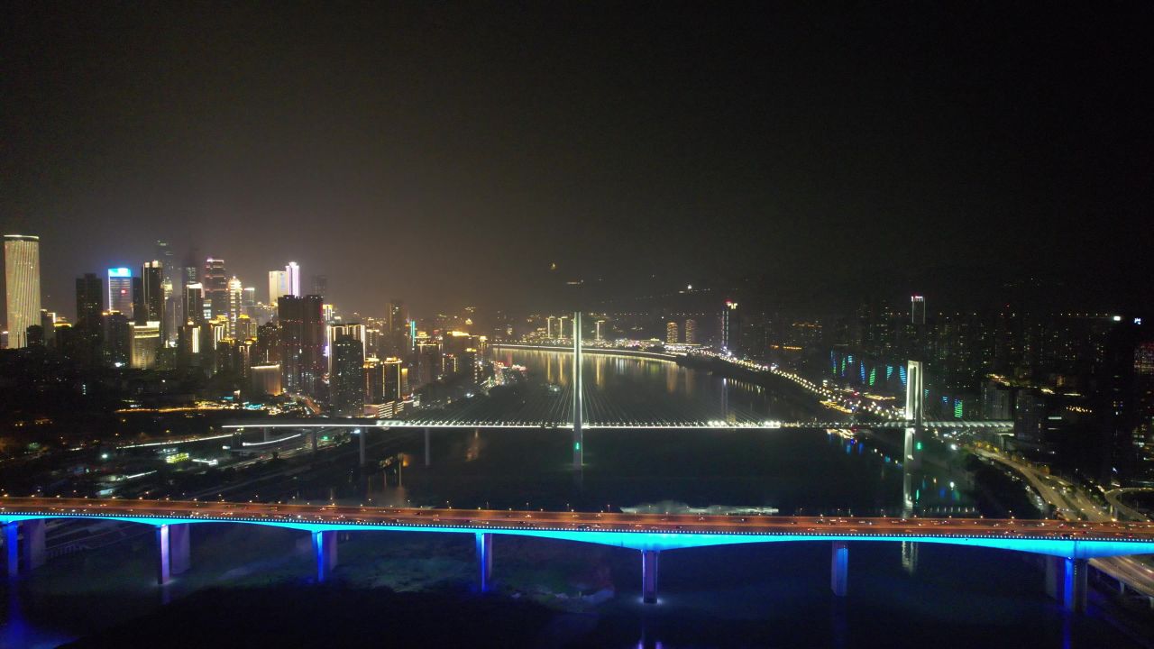  重庆长江大桥夜景交通航拍