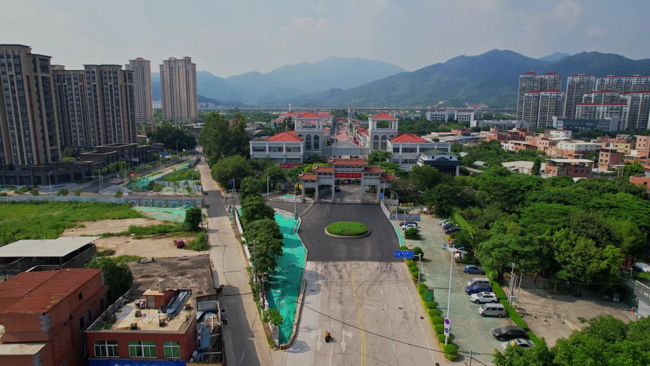 航拍厦门东孚爱心商业街 7