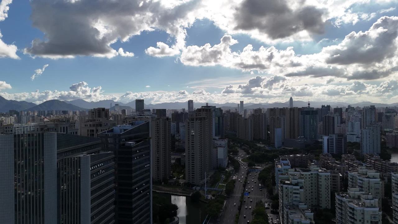 都市云端风光