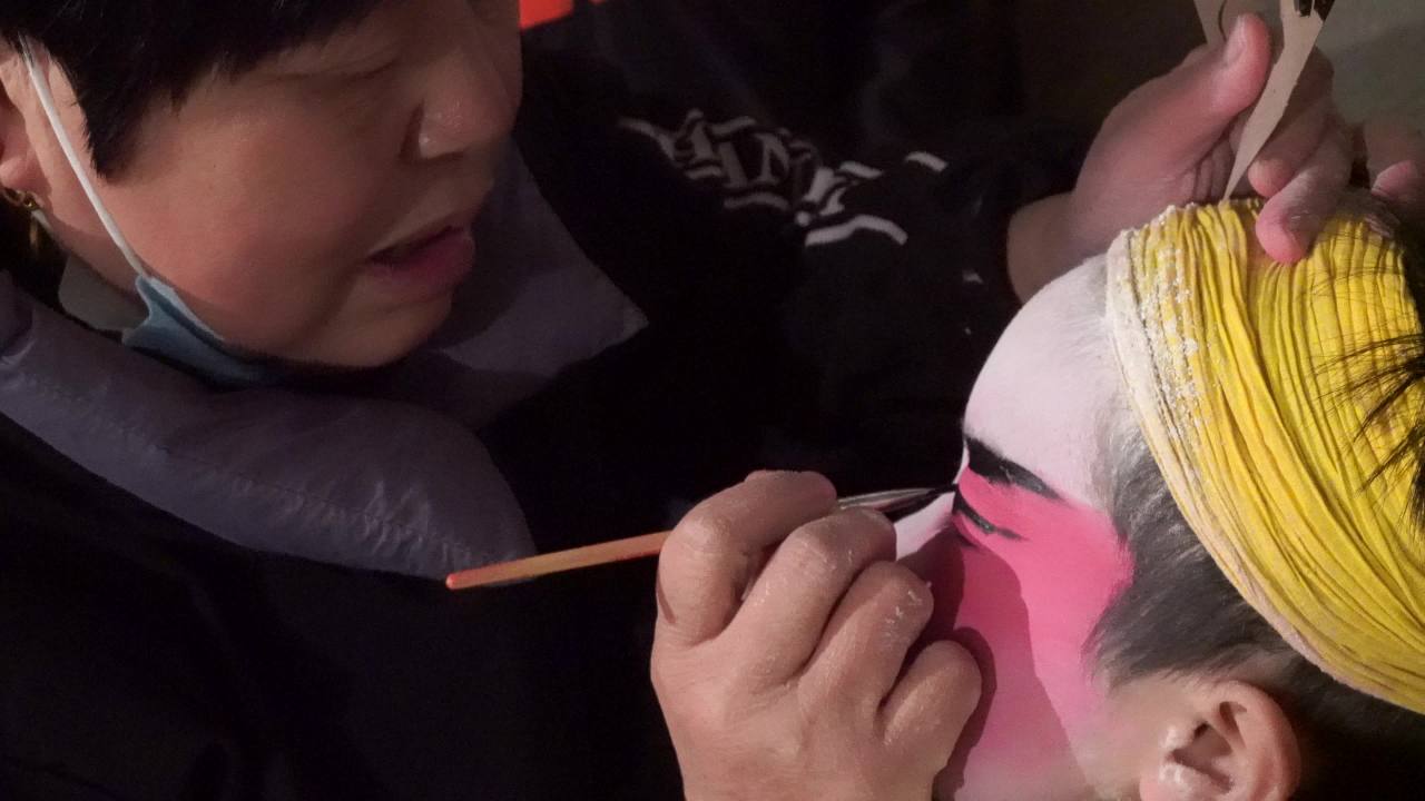 京剧妆容制作