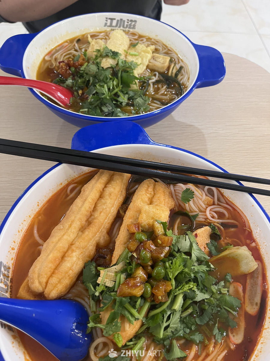 热腾腾的油条面