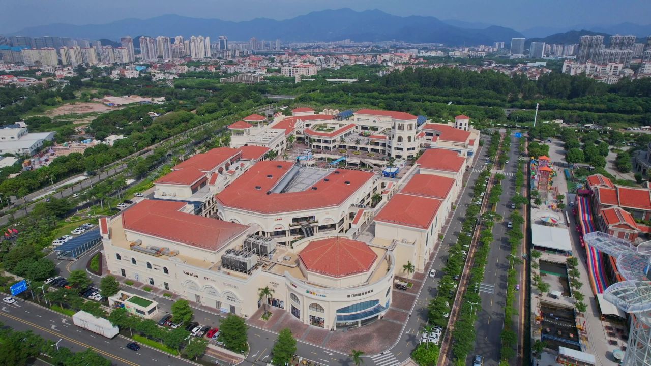 航拍厦门尚柏奥特莱斯