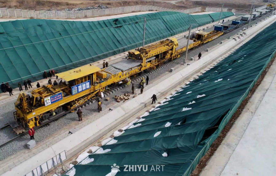 铁路施工进行时