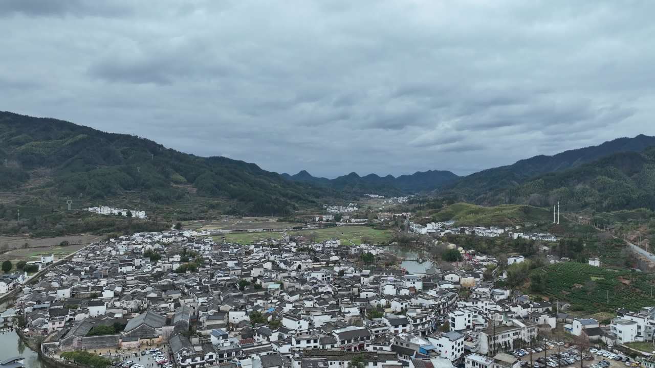 4K航拍安徽呈坎村风光 5