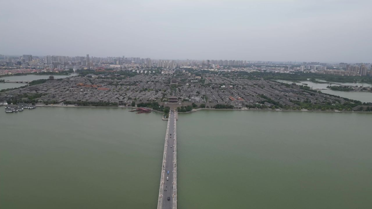  航拍山东聊城东昌湖景区