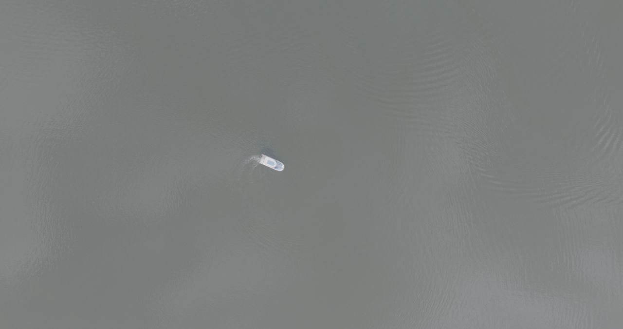 湖上独行舟