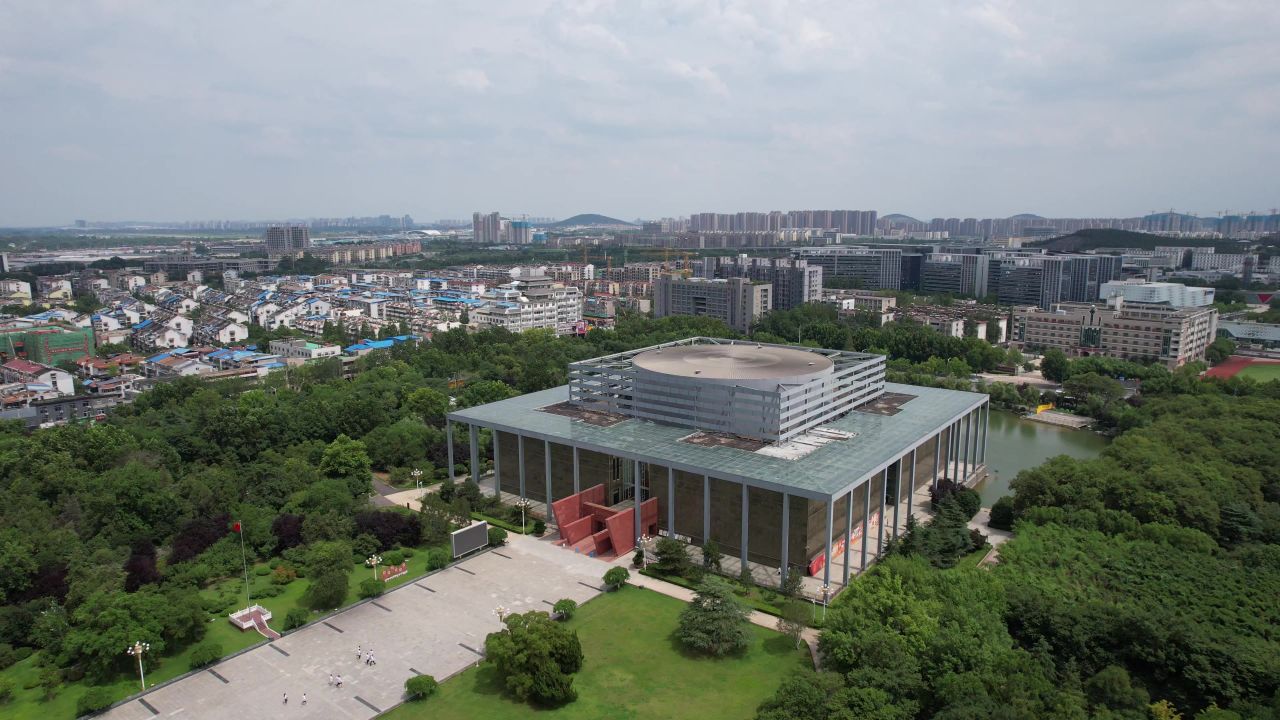 江苏徐州淮海战役纪念馆纪念碑航拍 