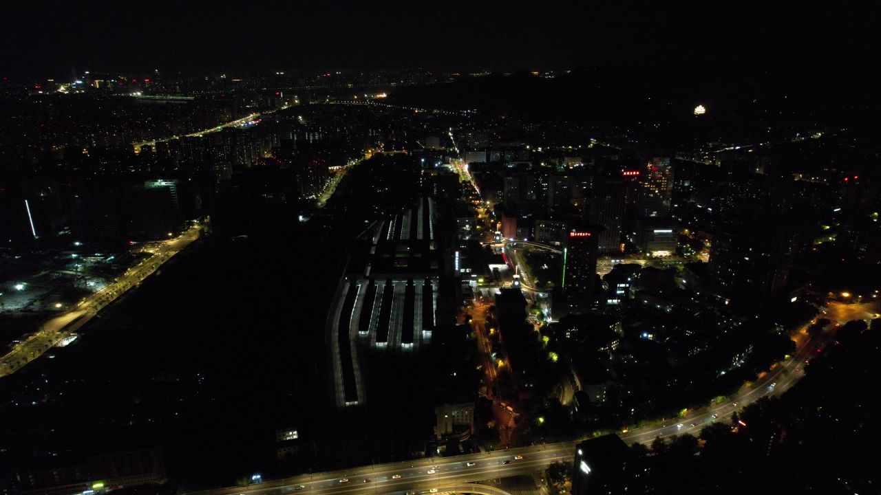 浙江杭州城市夜景灯光交通车两行驶航拍 