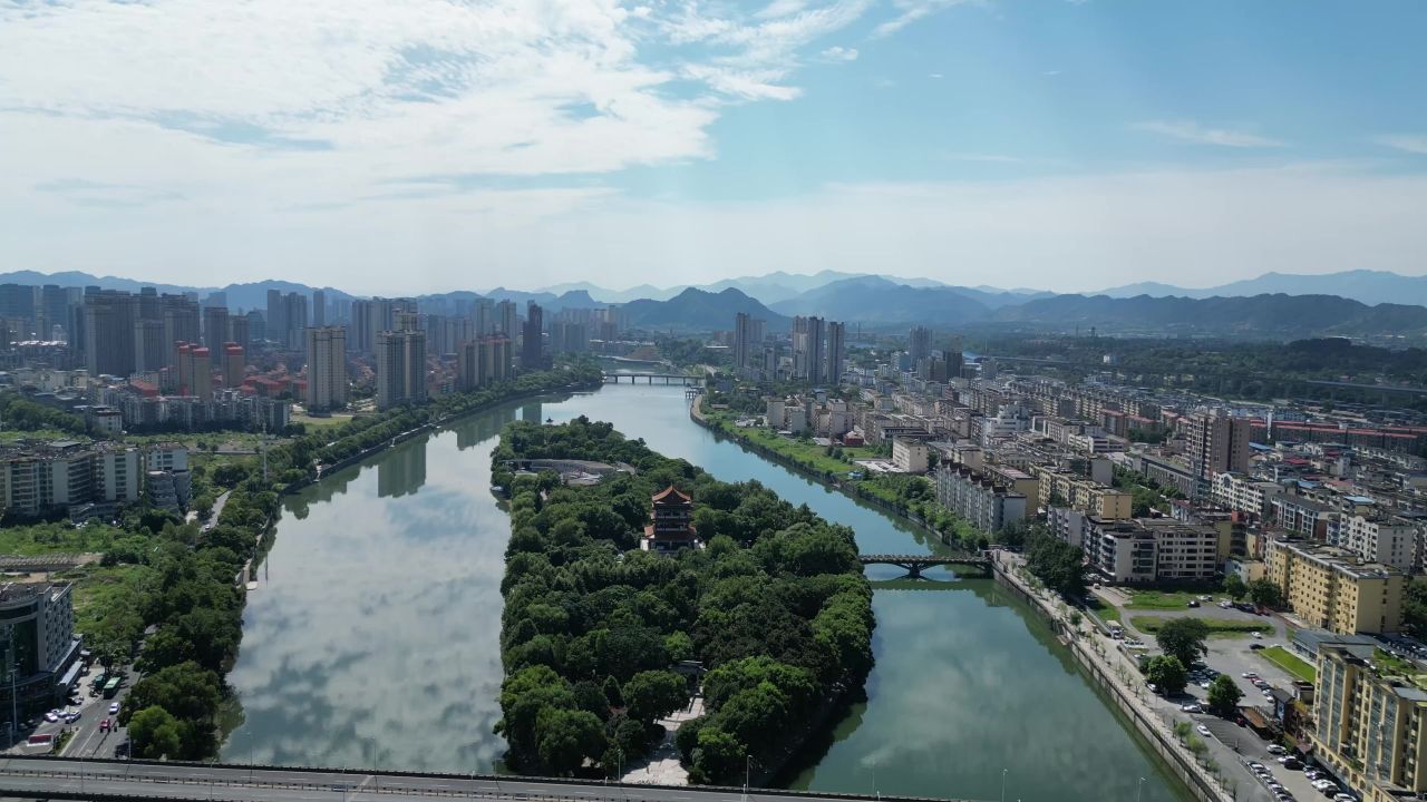 航拍江西宜春状元洲公园