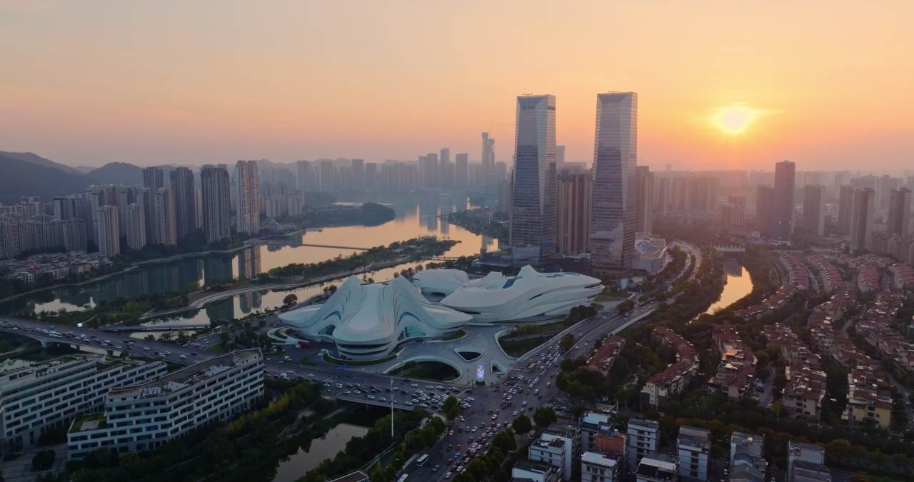 湖南长沙梅溪湖日落城市建筑风光航拍 3