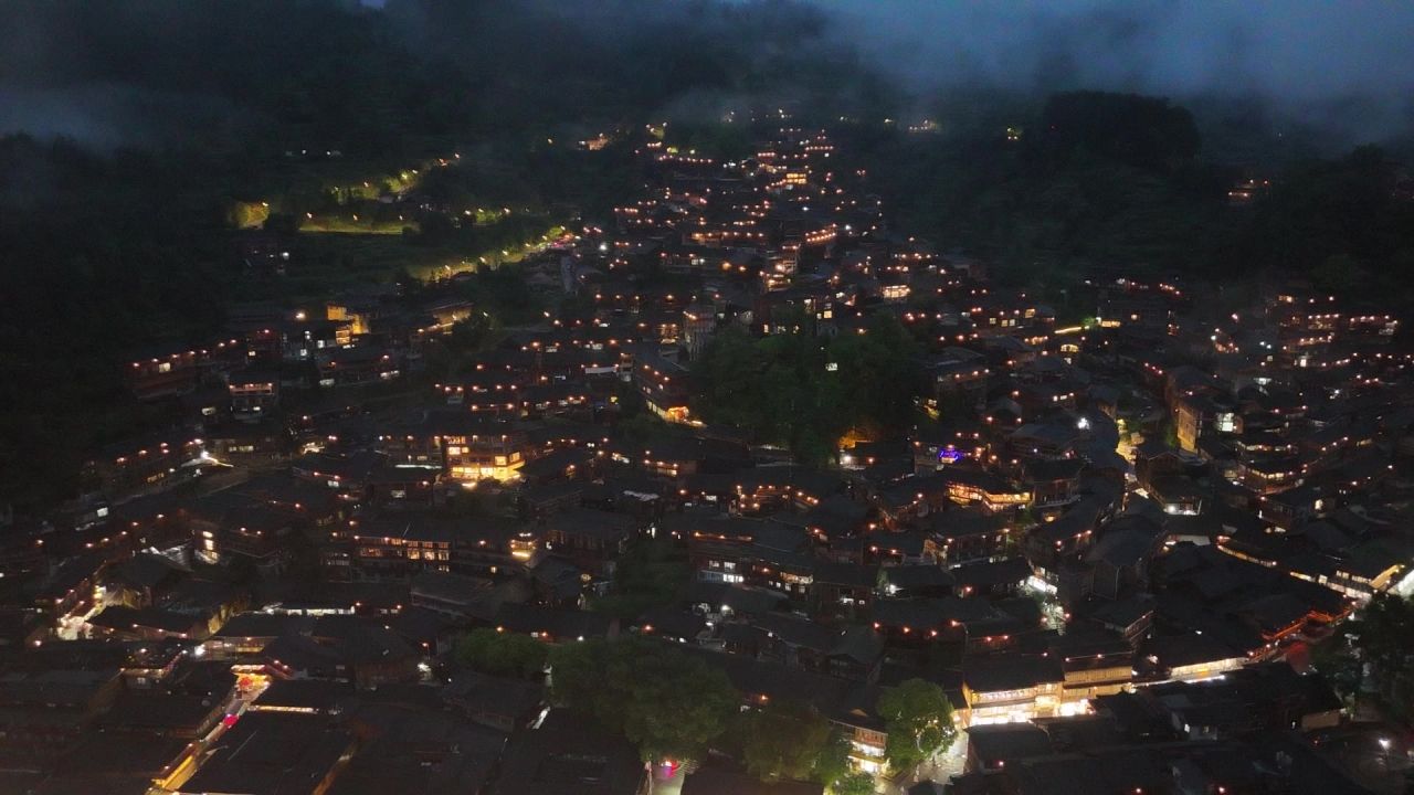 贵州千户苗寨夜景航拍 4
