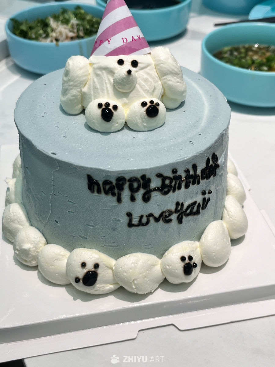 萌趣狗狗主题生日蛋糕