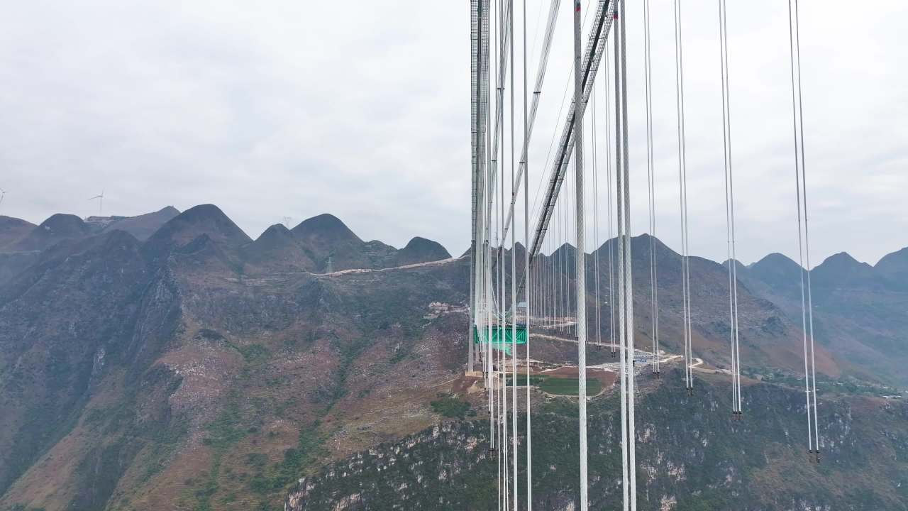 4k贵州花江峡谷大桥建设航拍