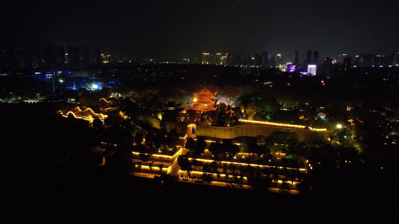 湖南岳阳岳阳楼汴河街夜景灯光航拍 