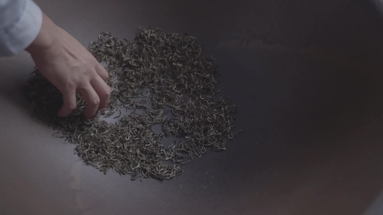 手工炒茶