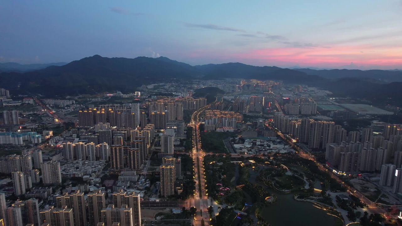 福建龙岩城市落日晚霞夕阳夜幕降临航拍 