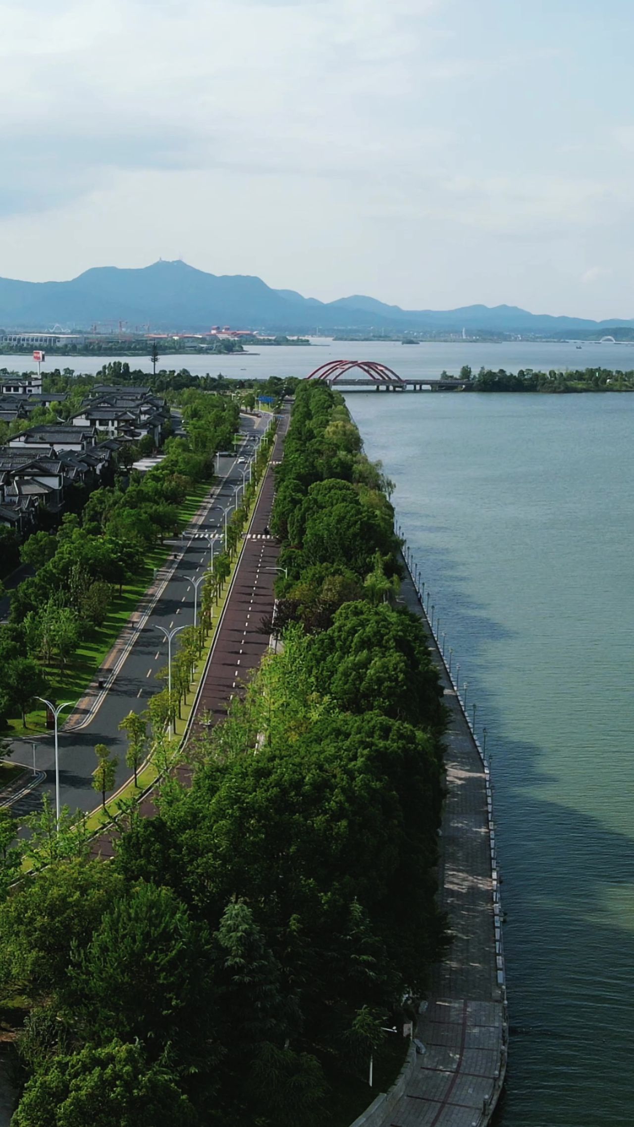  旅游景区湖南常德柳叶湖味美步道