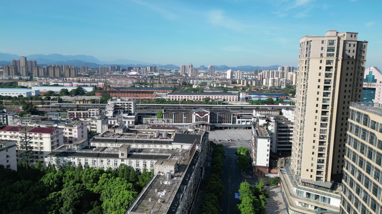  航拍江西鹰潭站鹰潭火车站