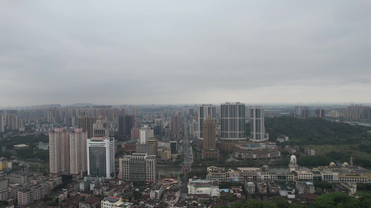 城市极端天气暴雨来袭航拍广东中山  