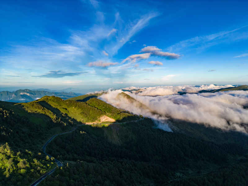 祖国大好河山云海云雾缭绕航拍