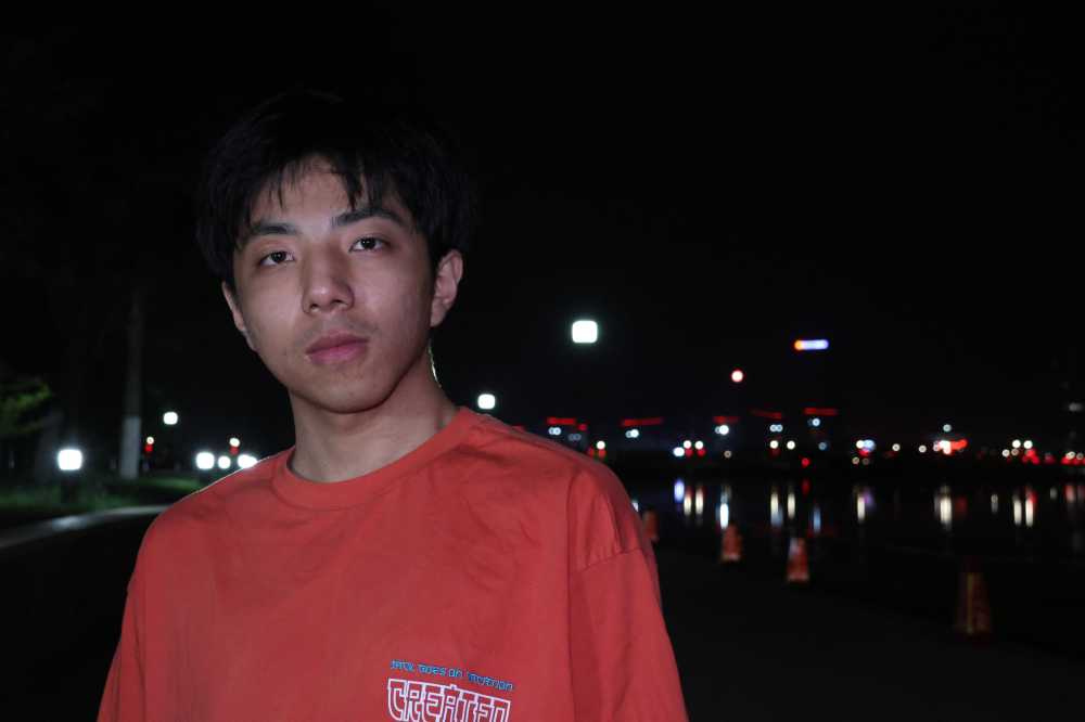 满船清梦压星河