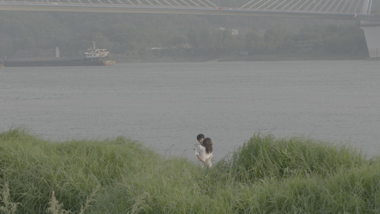 宜昌江边 54