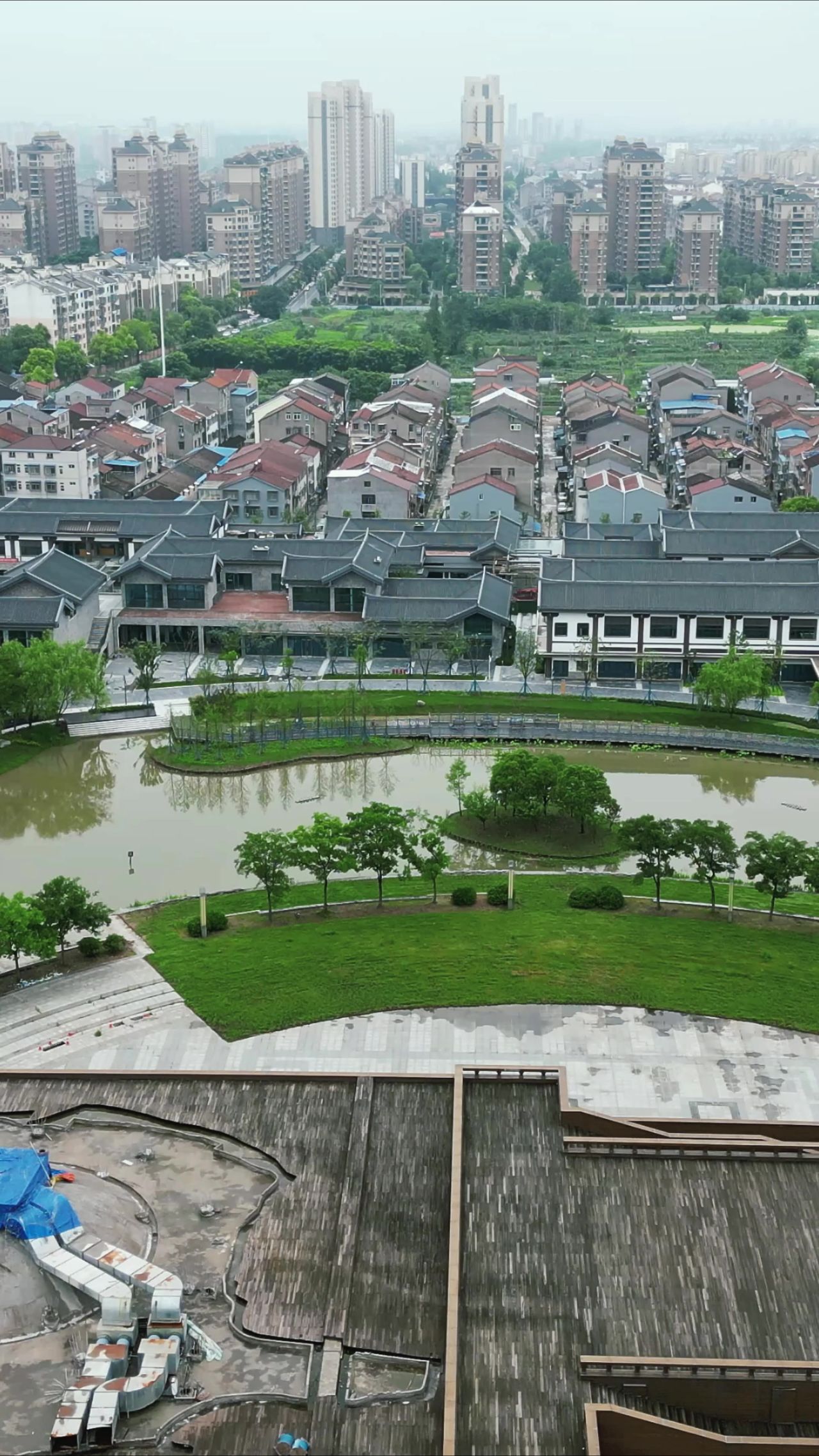 湖北荆州古城建筑竖屏航拍