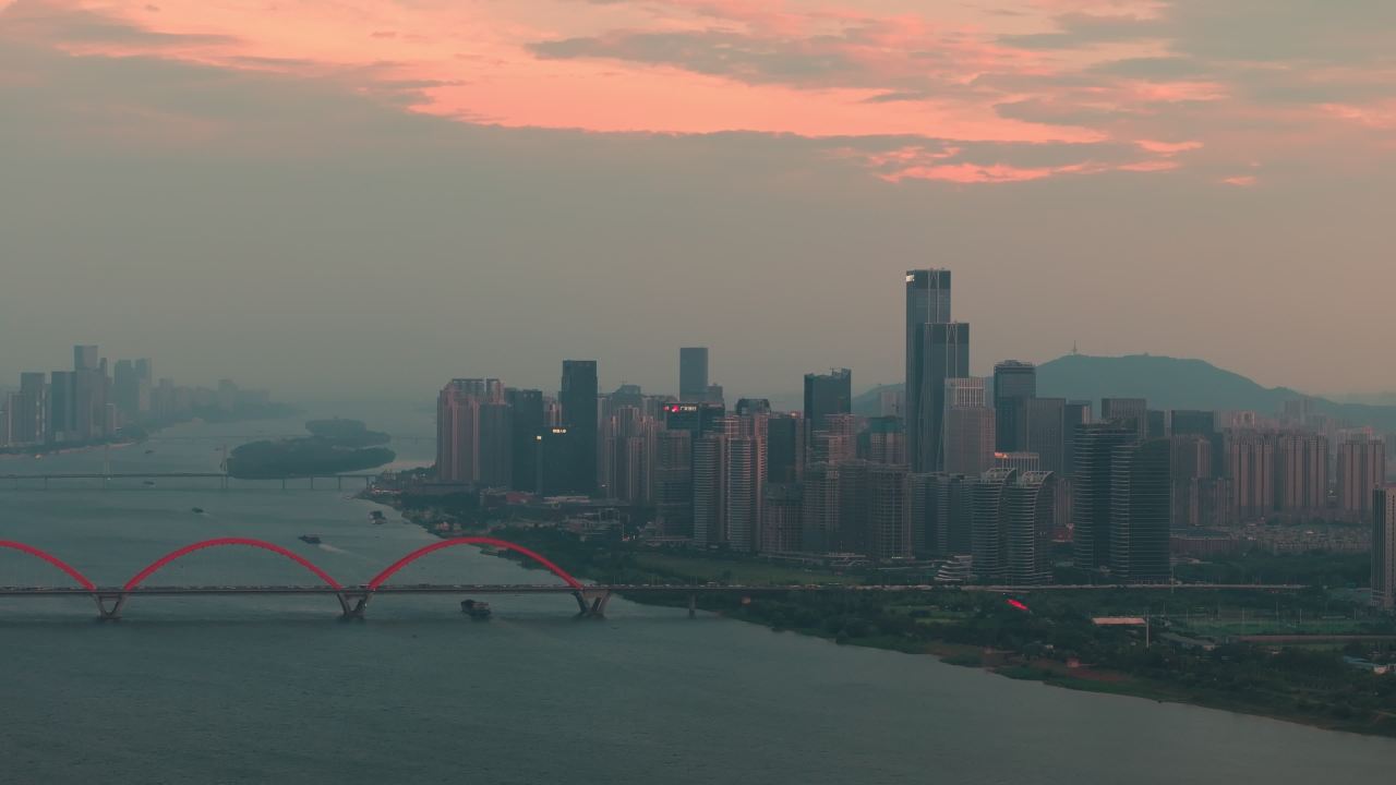 湖南长沙城市日落晚霞风光航拍