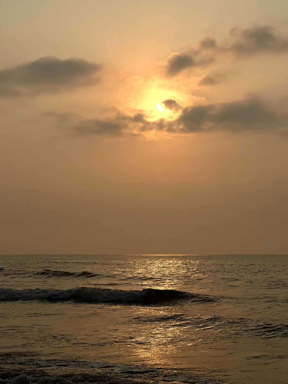海边日出