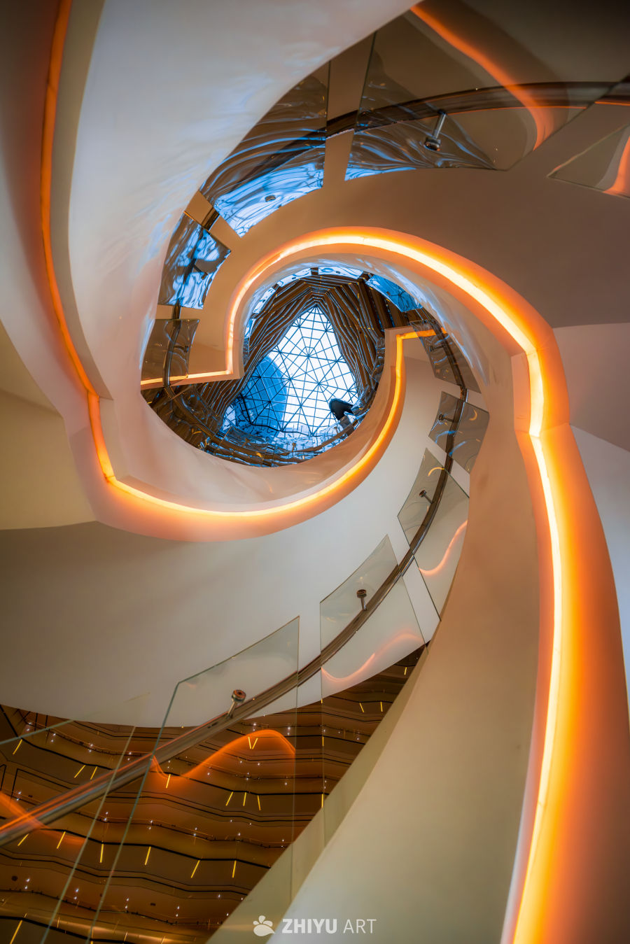 未来感螺旋楼梯
