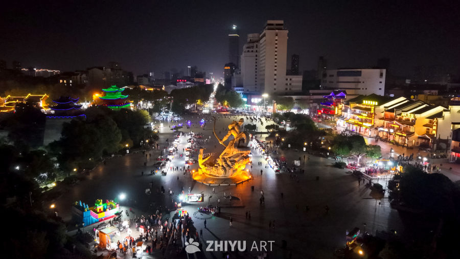 灯火辉煌的城市夜景