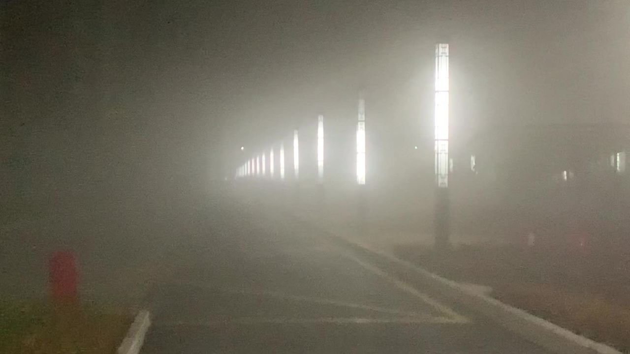 大雾环境中的路灯