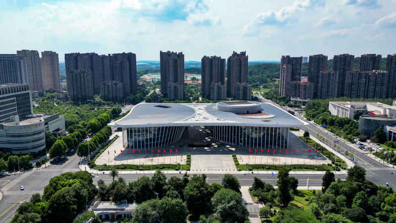 航拍江西吉安大剧院