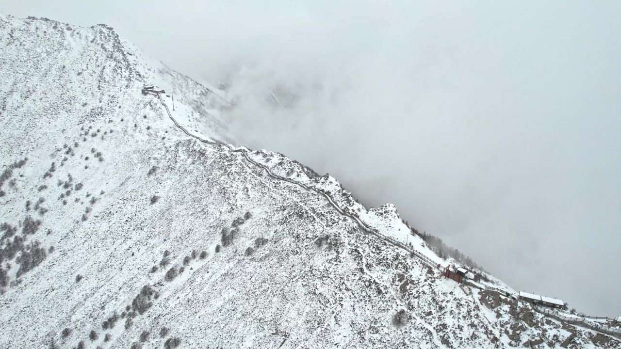 太白山云海雪景航拍