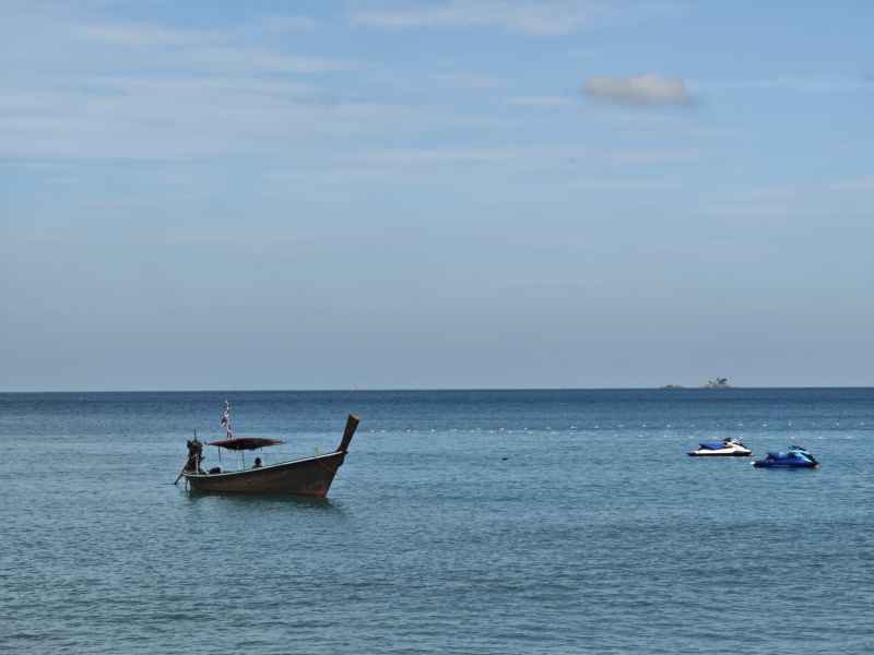 海，帆船