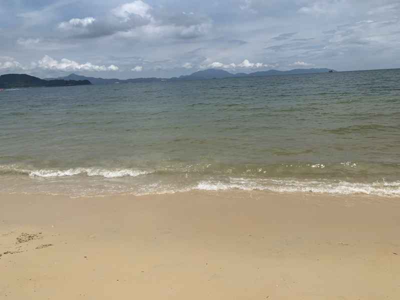 江流上的小船 17