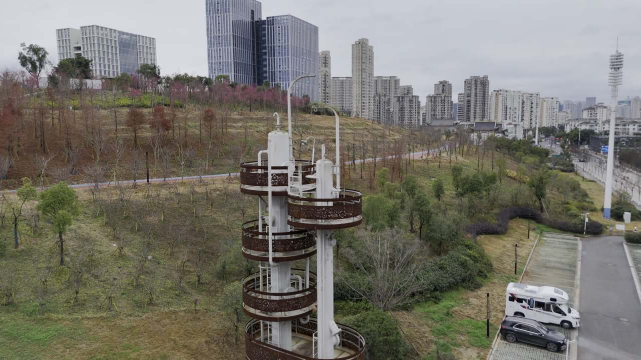 城市公园的观景塔