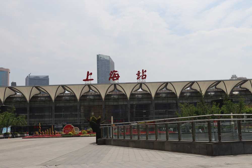 上海火车站北广场