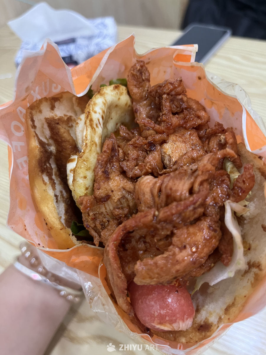 手撕炸鸡汉堡特写