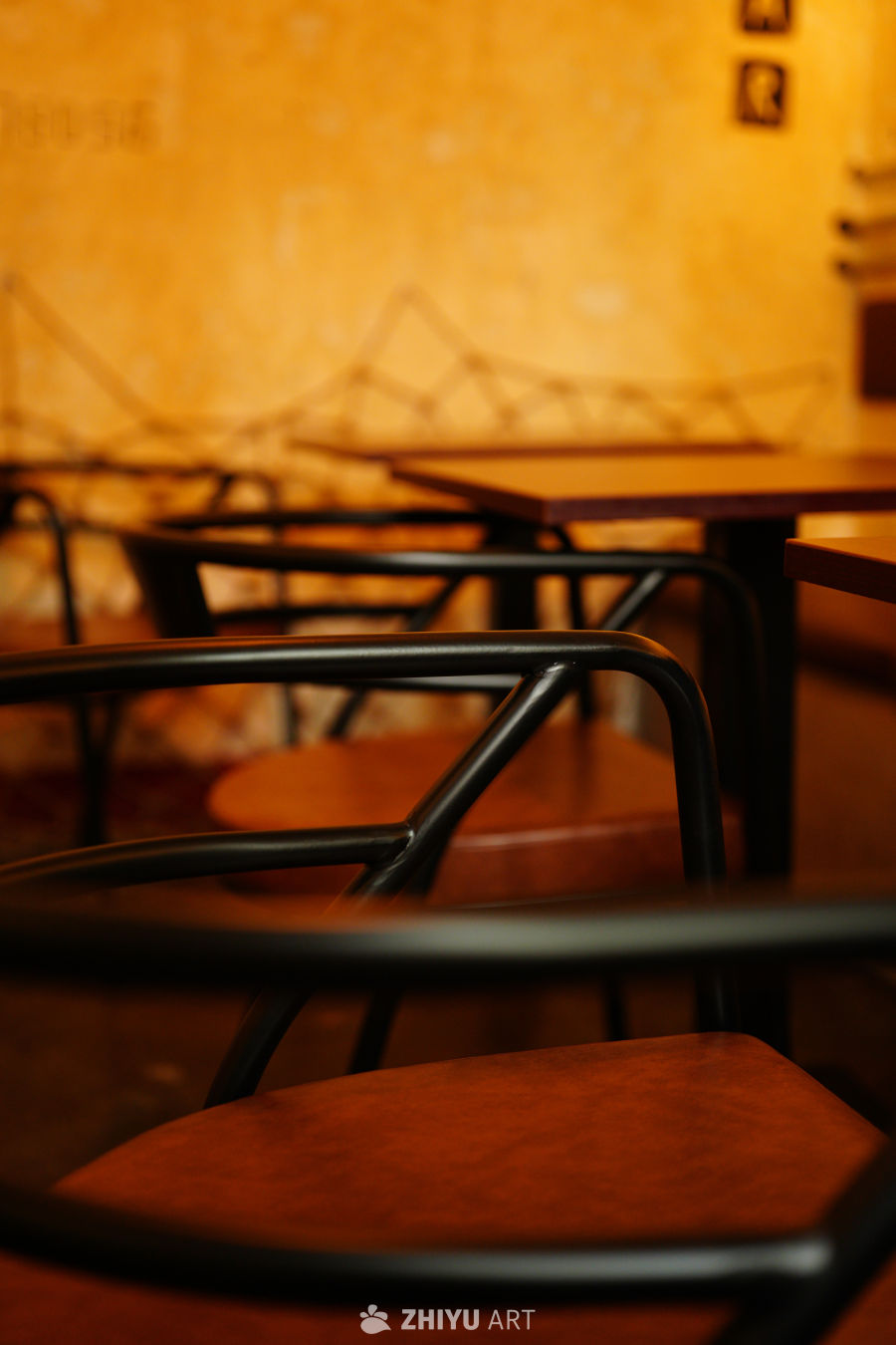 无人的椅子