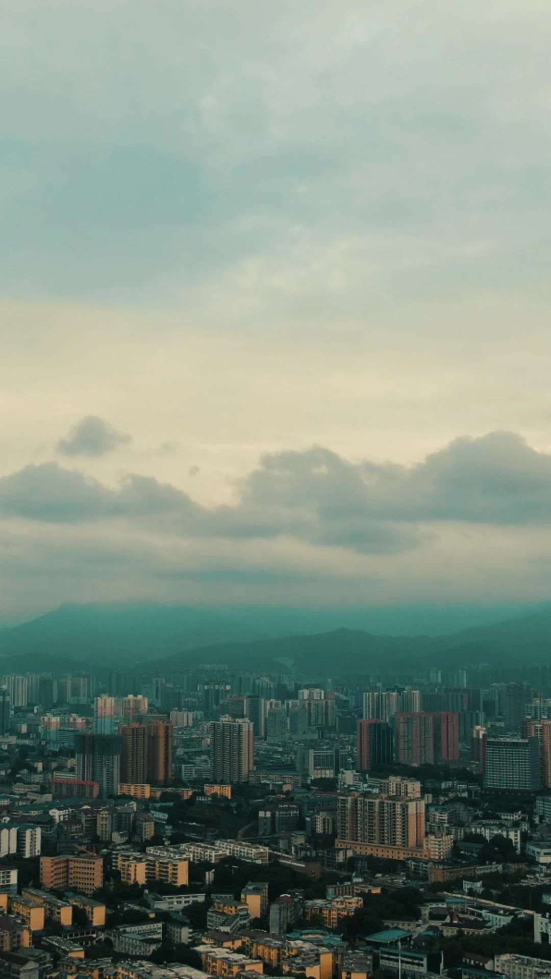 城市航拍湖南湘西城市全景竖屏