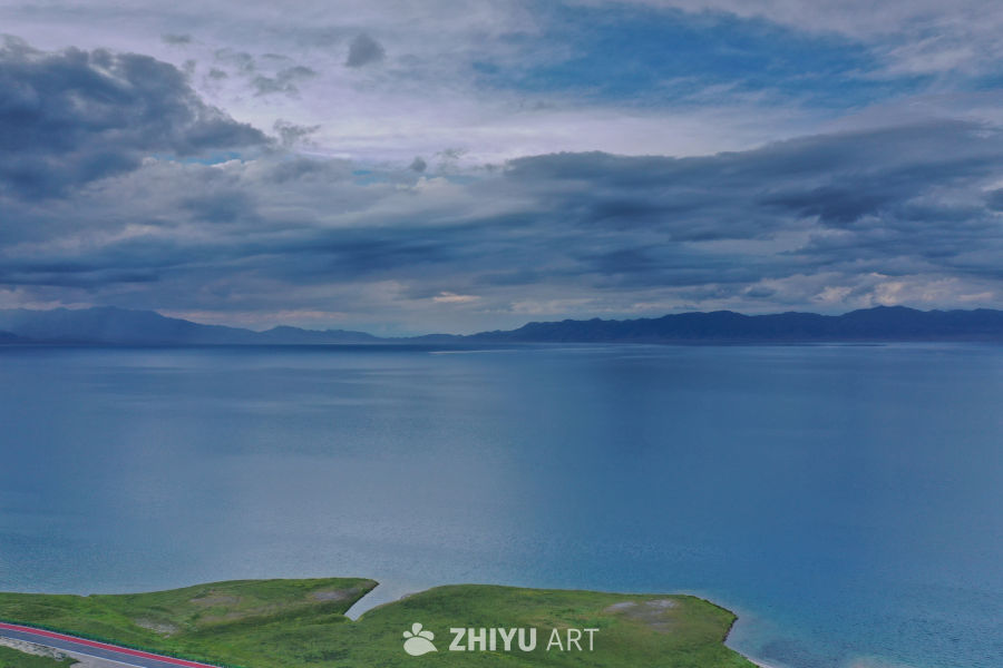 湖畔静谧
