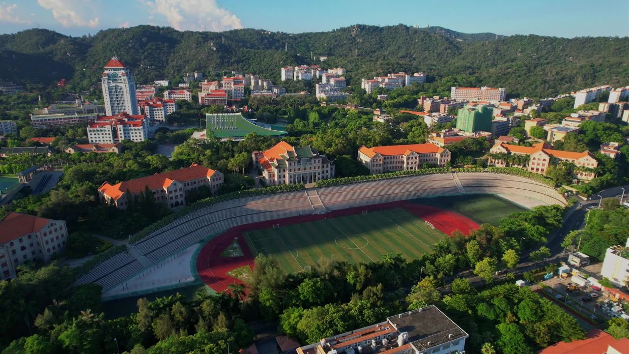 航拍厦门大学建筑景观